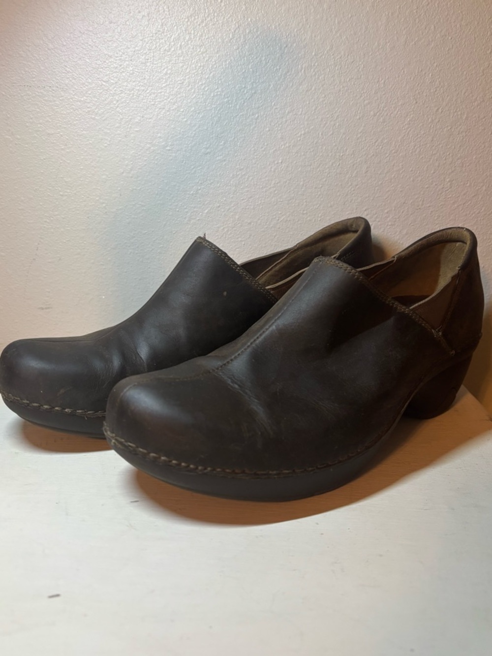Patagonia Deep Expresso Brown Leather Slip-On Clog Heels
